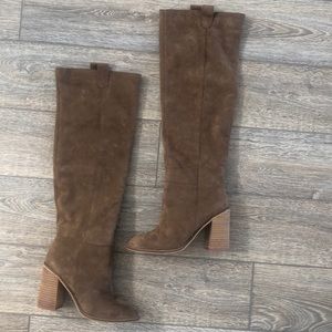 Knee high slouchy boots
